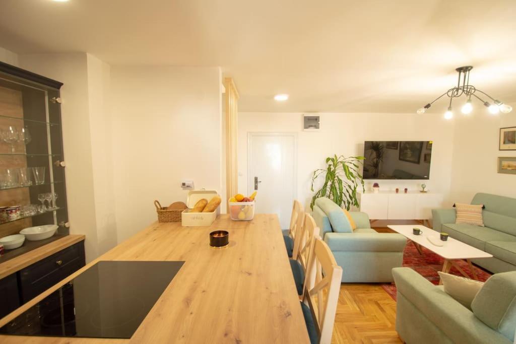 Apartment Spacious, And Luxury Flat With Great View! *