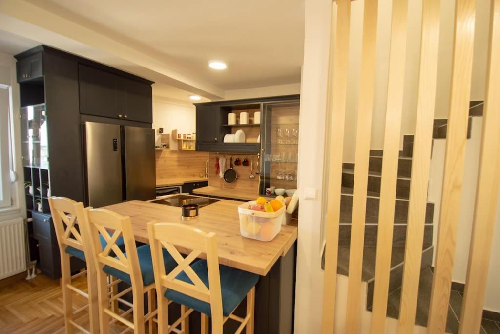 Apartment Spacious, And Luxury Flat With Great View! *